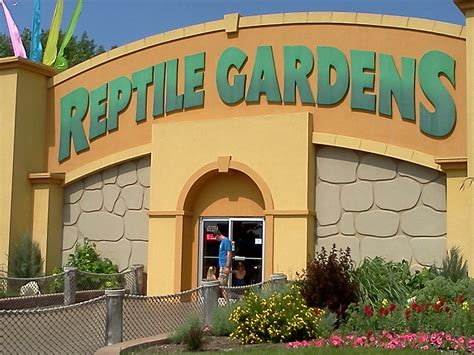 Reptile gardens - Reptile Gardens started with a small display of reptiles in 1935, but has grown into the largest reptile zoo in the world and one of the biggest Black Hills attractions. Team Meet the team of Reptile Gardens employees and zoo curators who bring the magic and wonder of Reptile Gardens to fruition. 